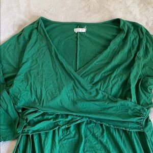 Old Navy maternity and nursing top